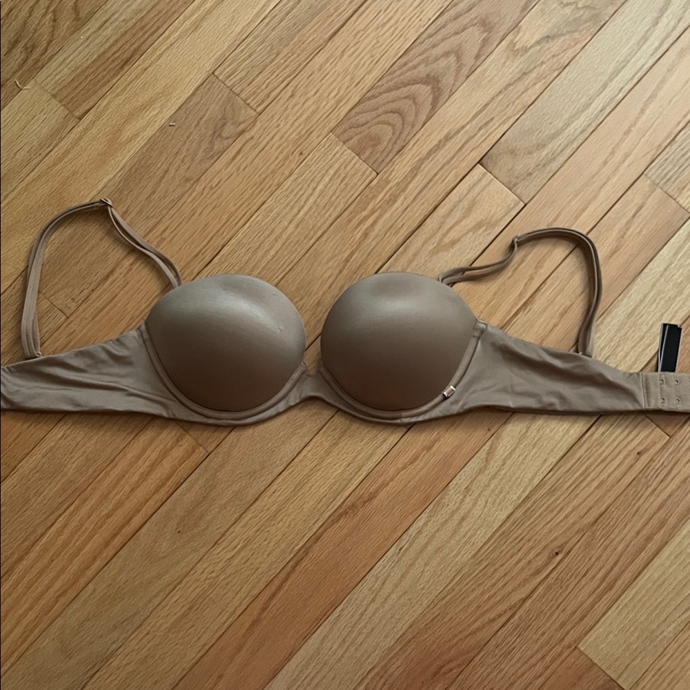Victoria's Secret Tan Underwire Bra